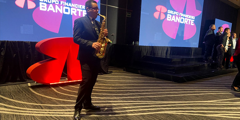Farid Álvarez Saxofonista para eventos